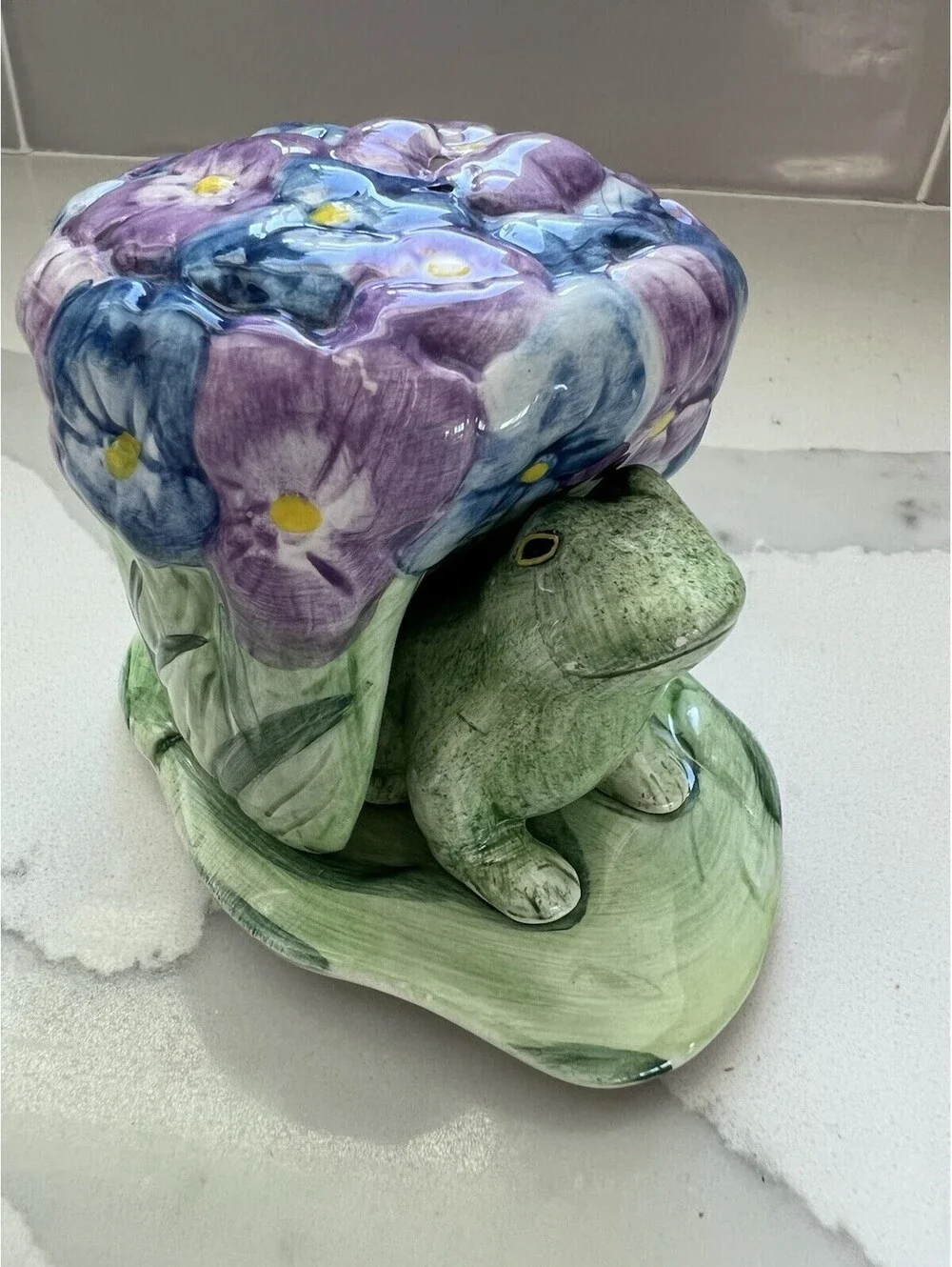 Frog and Lilypad salt & Pepper shaker set JEANETTE ADAMS Silvestru